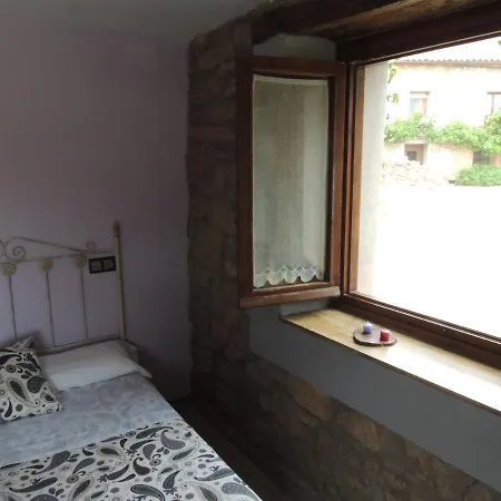 Lantställe Ana De Tejas Azules Medinaceli