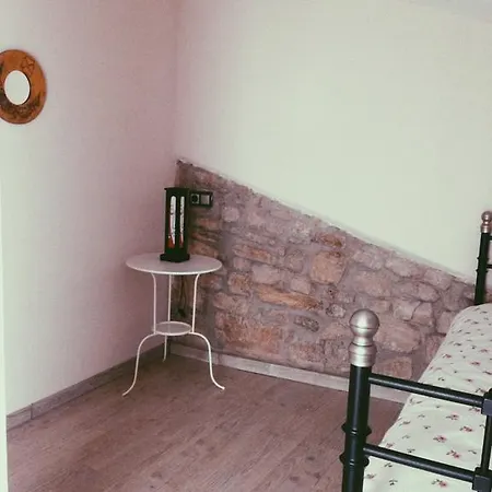 Ana De Tejas Azules Lantställe