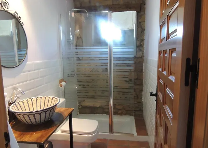 Ana De Tejas Azules *